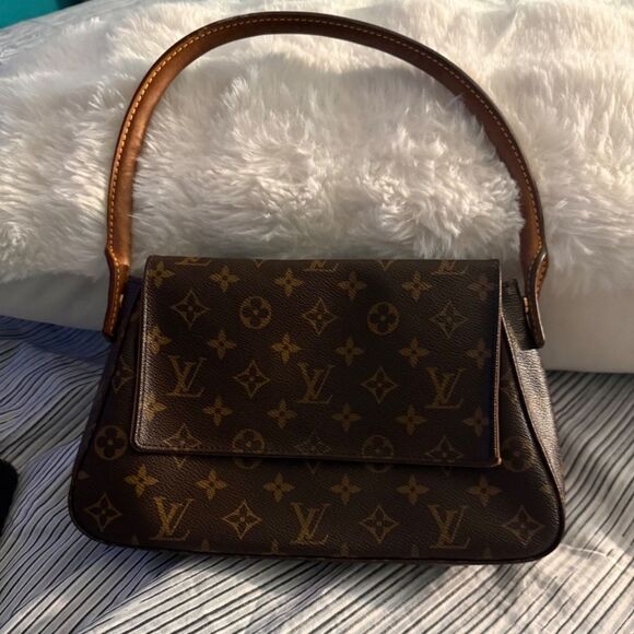 Louis Vuitton Handbags - Louis Vuitton Looping Shoulder Bag Hobo Handbag Monogram Brown